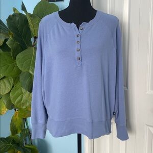 Gap XL Blue Crewneck With Buttons